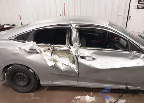 2019 Honda Civic Lx z USA, uszkodzony, nr VIN 2HGFC2F69KH581622